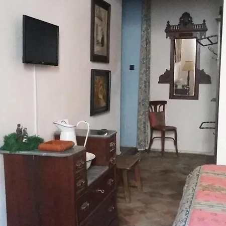 Ordonez Sandoval מלון אובדה